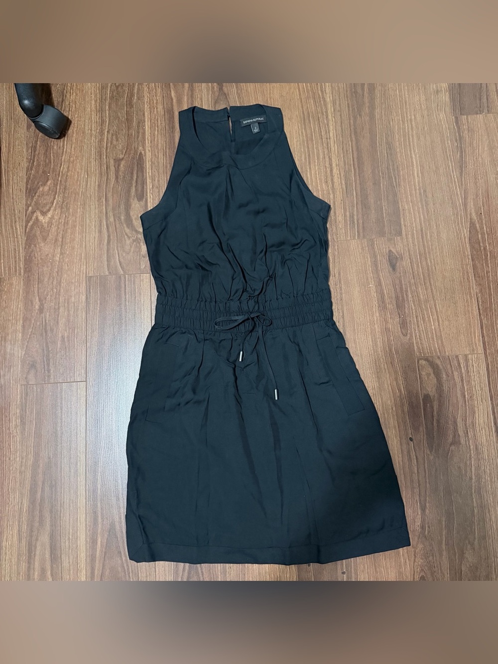 Banana Republic Black Sleeveless Drawstring-Waist Shift Dress